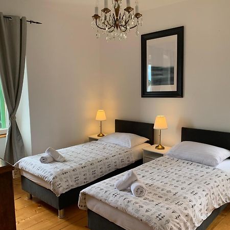 Apartments And Rooms Ille Šibenik Екстериор снимка