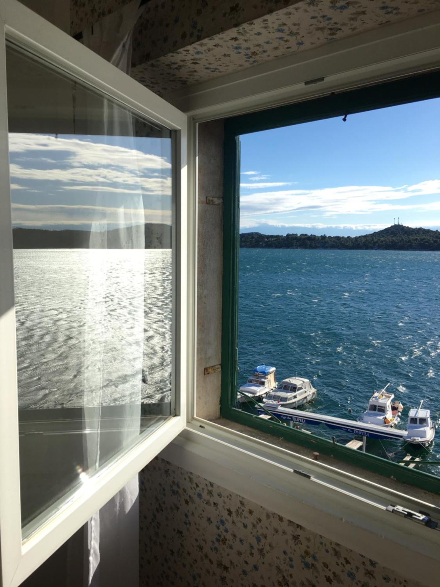 Apartments And Rooms Ille Šibenik Екстериор снимка