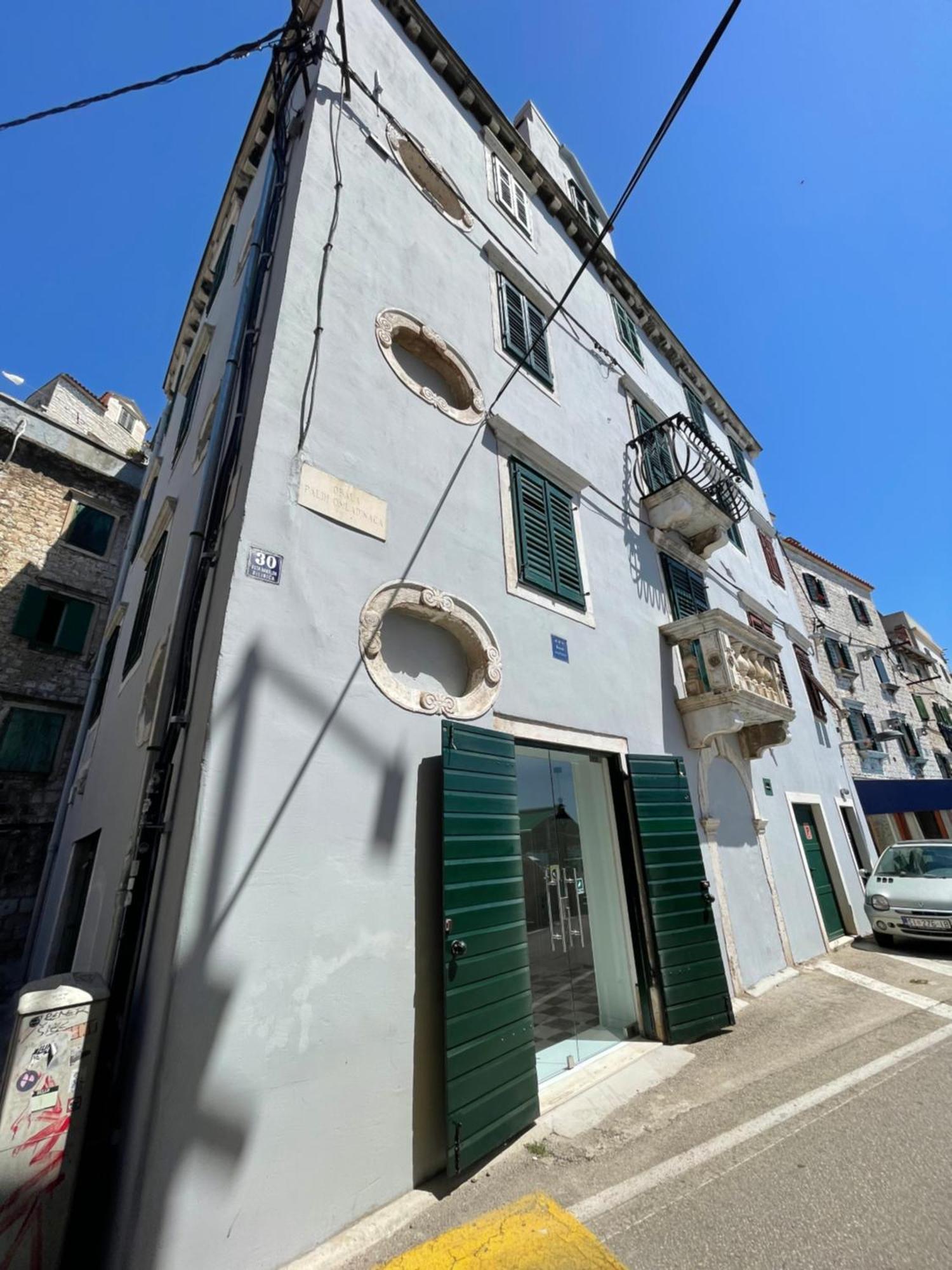 Apartments And Rooms Ille Šibenik Екстериор снимка
