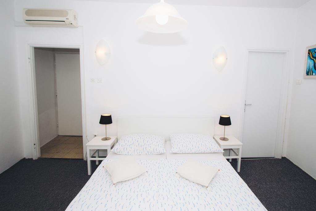 Apartments And Rooms Ille Šibenik Екстериор снимка
