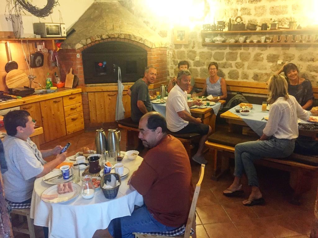Apartments And Rooms Ille Šibenik Екстериор снимка